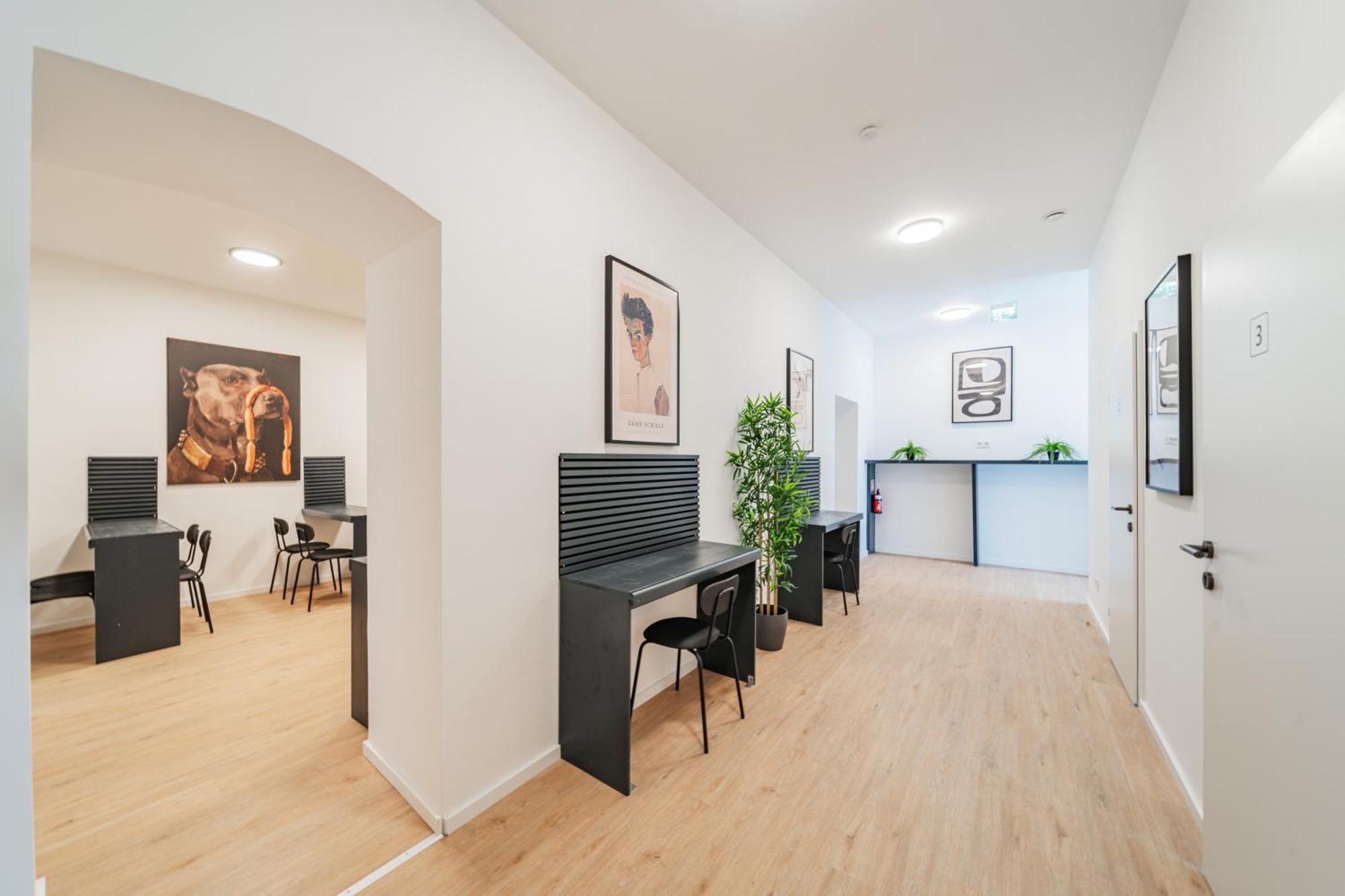 וינה Chic Central City Rooms By Home2 מראה חיצוני תמונה